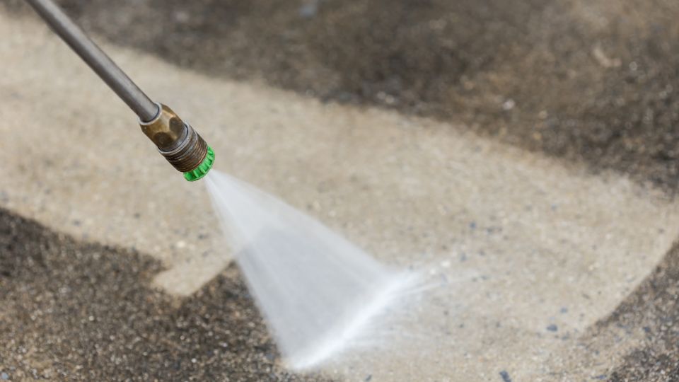Do Pressure Washing Companies Use Your Water Or Bring Their Own?