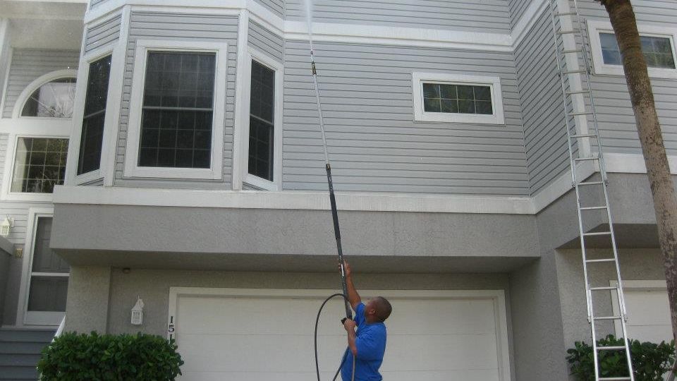 Can I Power Wash My Vinyl Siding?